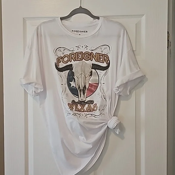 FOREIGNER band tee by goody two sleeves  x Maurice's white ss graphic, Size XXL - Picture 10 of 11